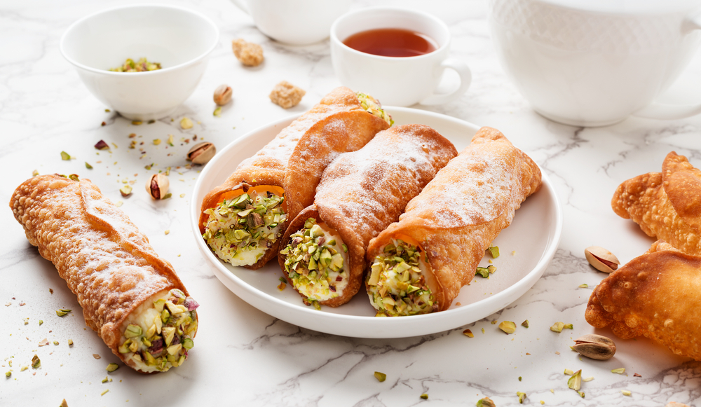 Cannoli de ricota com pistache (cannoli siciliano)