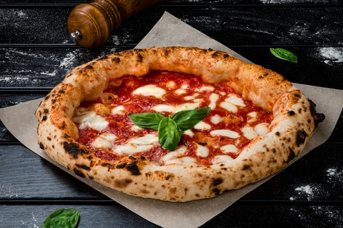 Como fazer massa de pizza artesanal: aprenda receita tipicamente italiana